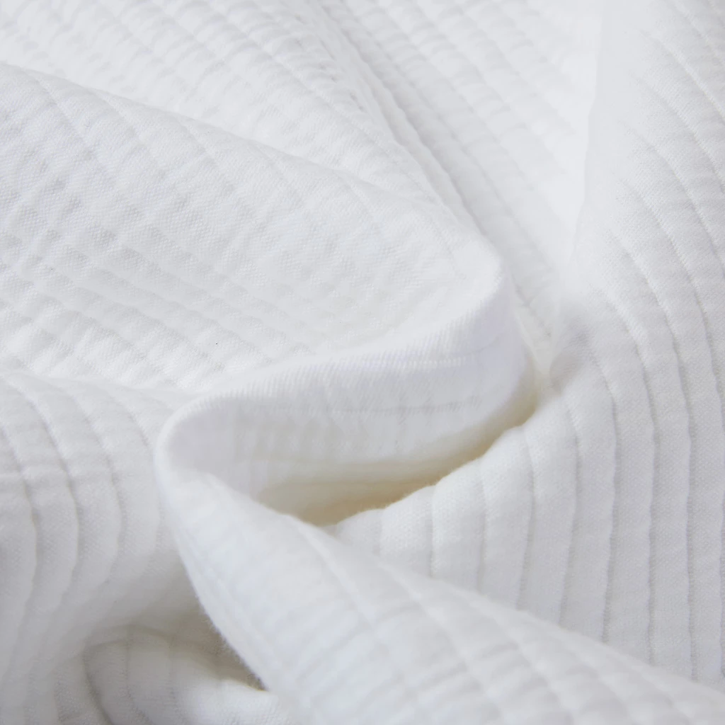 Dover White Matelassé Cover Set - Image 2