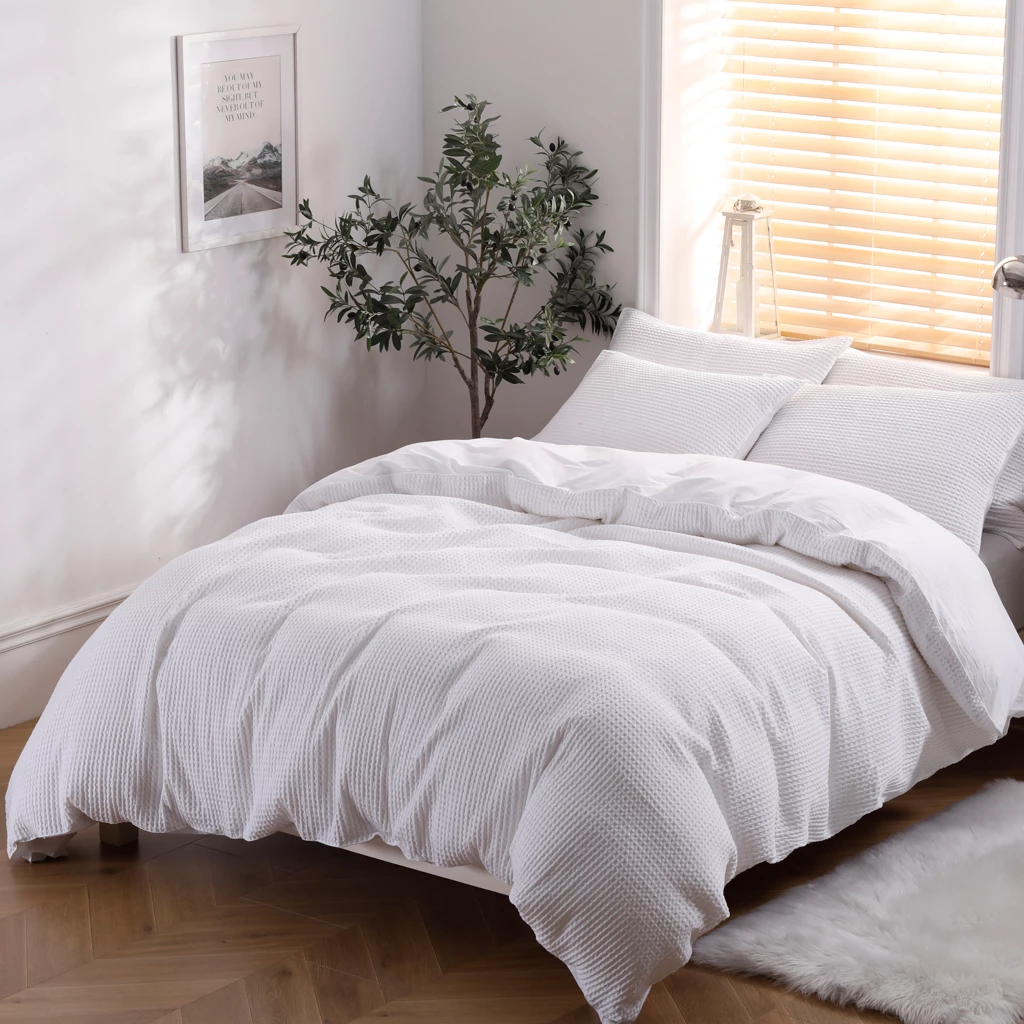 Luna White Waffle Cover Set