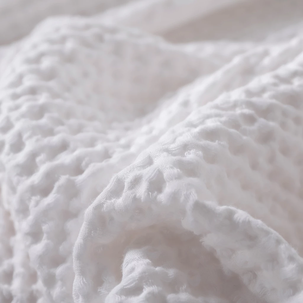 Luna White Waffle Cover Set - Image 3